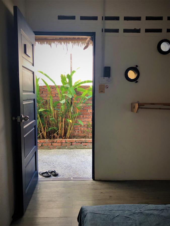 פנתאי צנאנג Rembulan Langkawi Guesthouse מראה חיצוני תמונה