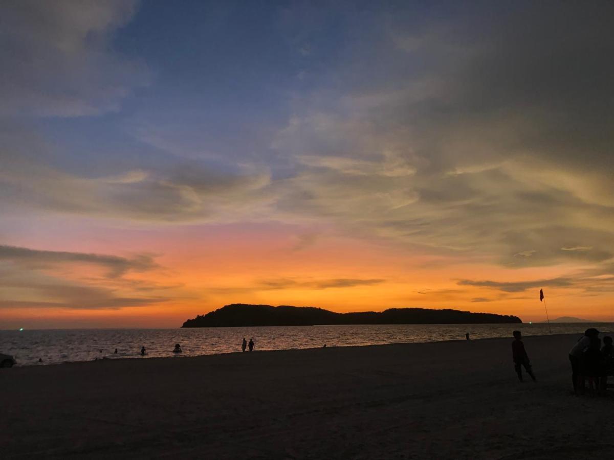 פנתאי צנאנג Rembulan Langkawi Guesthouse מראה חיצוני תמונה