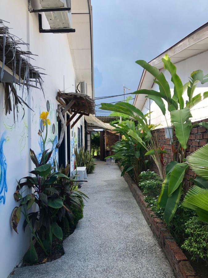 פנתאי צנאנג Rembulan Langkawi Guesthouse מראה חיצוני תמונה